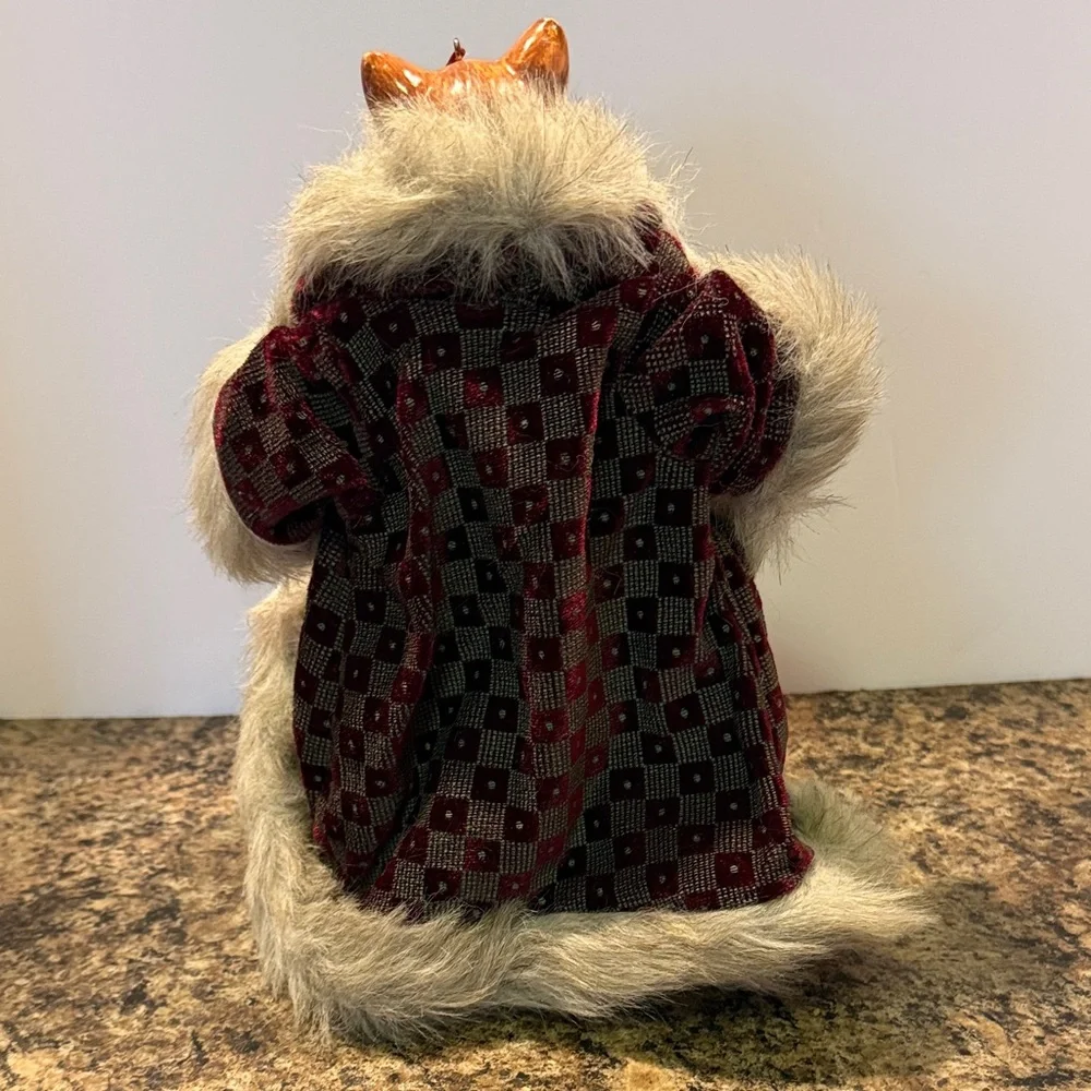 Vintage Katherine’s Collection Wayne Kleski Cat in Cape Christmas